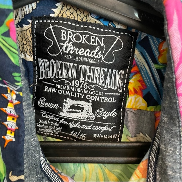 Broken Threads Floral/Dragon Button Up - Picture 4 of 4